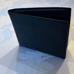 Leather Men’s Wallet NWOT